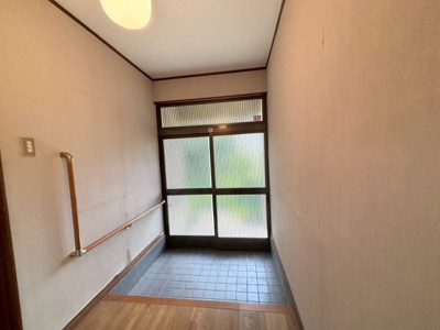 【玄関】 | 高槻市弥生が丘町　中古戸建