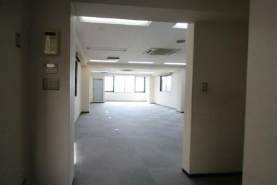 御池加納ビル9階の内装