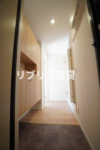 ラ・パートメント本千葉の玄関