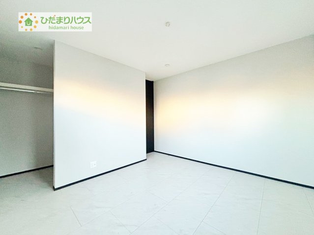 【寝室】 | つくば市大角豆　新築戸建 | 大きなベッドを置いても余裕の広さの主寝室♪♪