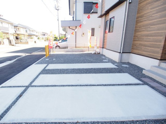 【駐車場】