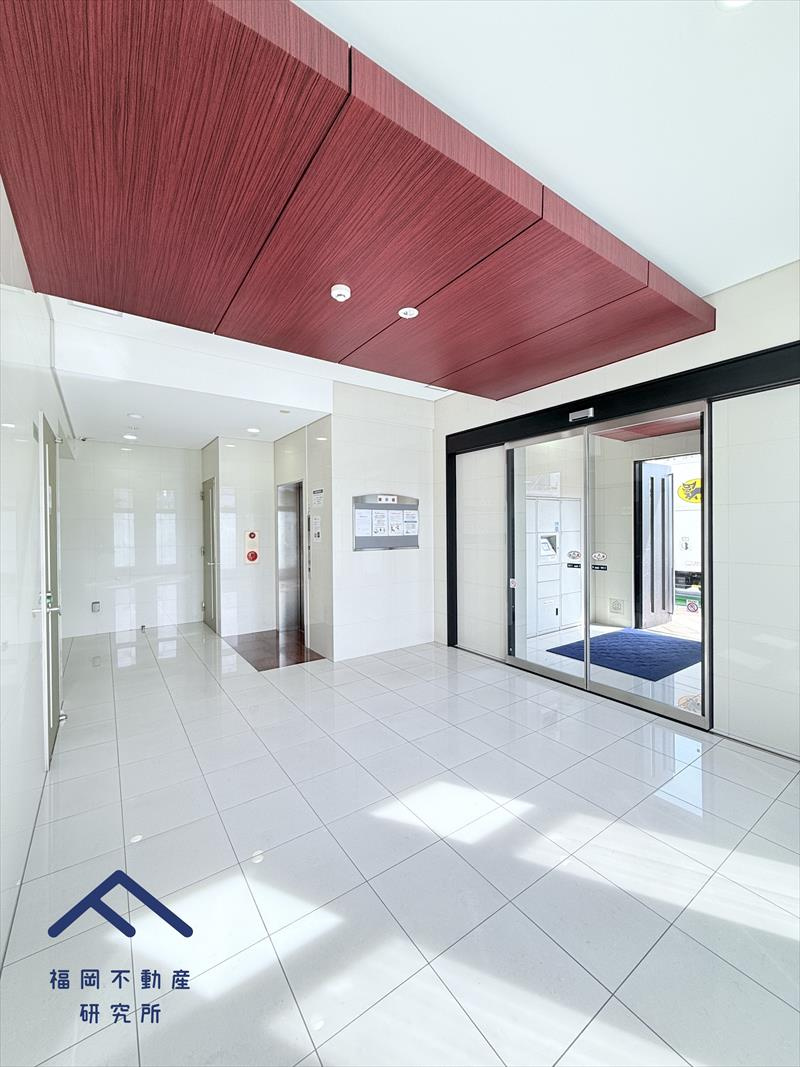 プレスタイル博多EASTのエントランス