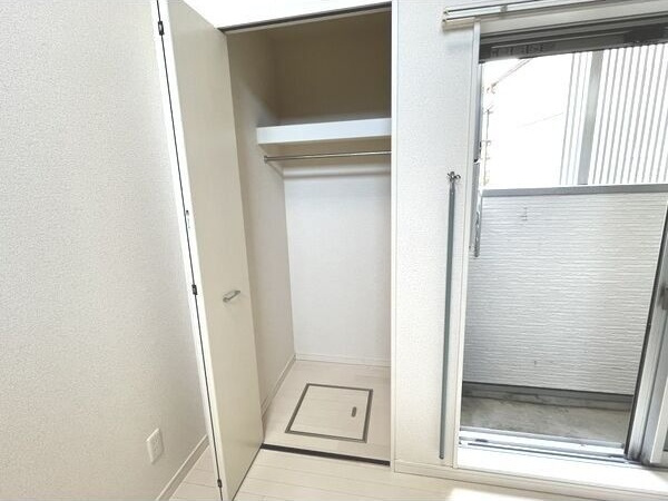 アイビス白壁の収納