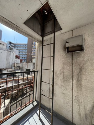 【バルコニー】 | 東門シャルマンビル