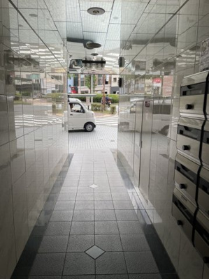 【エントランス】 | 東門シャルマンビル