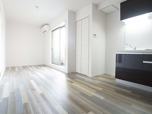 神戸市須磨区北町２丁目のアパートの居間・リビング|室内