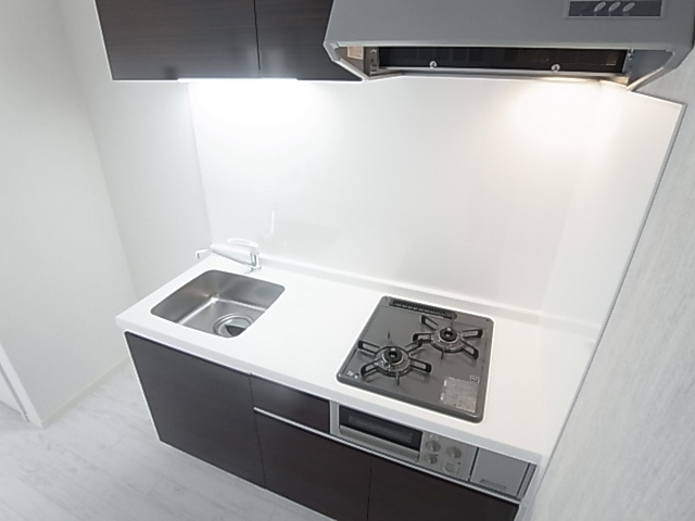 神戸市須磨区北町２丁目のアパートのキッチン|システムキッチン（ガス２口）