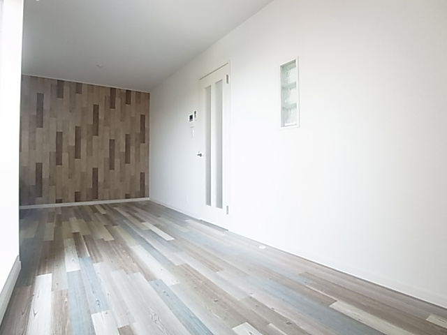 神戸市須磨区北町２丁目のアパートの居間・リビング|洋室