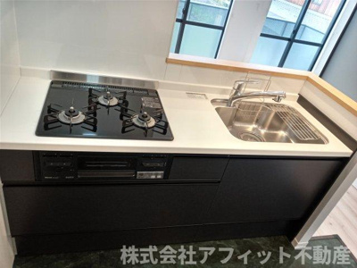 【キッチン】 | クレセント　エビス | 三口ガスコンロ