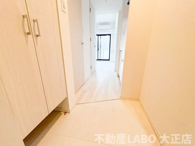 S-RESIDENCE難波大国町Deuxの玄関