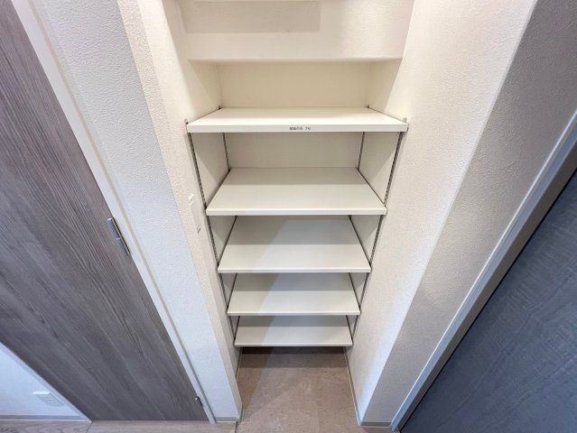 アーバネックス南森町EASTの収納