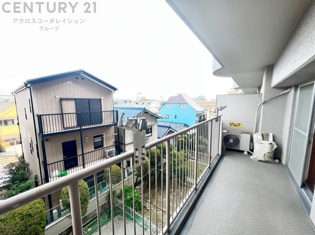 バルコニーからの眺めを楽しみながら食事をしませんか