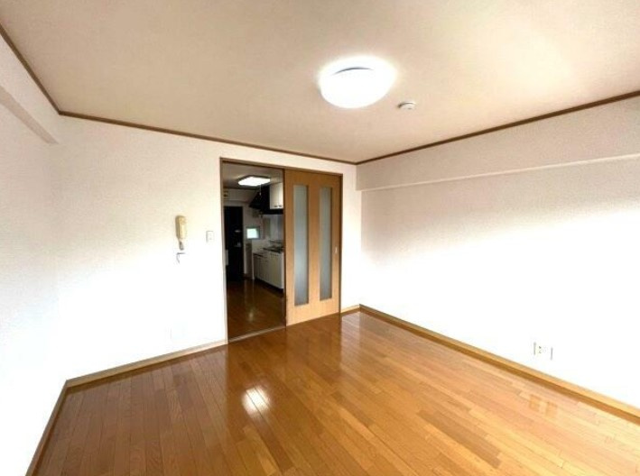 遠藤ビルの寝室|※反転タイプ（参考写真）
