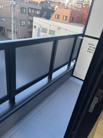 SHINES東駒形のバルコニー