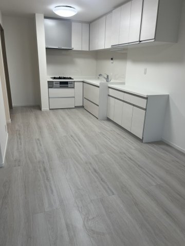 SHINES東駒形の居間・リビング