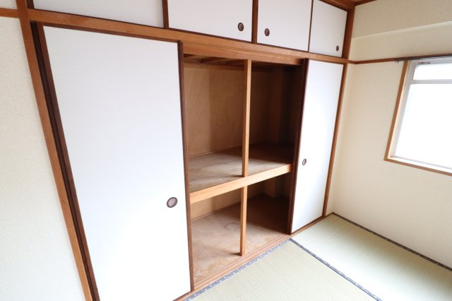 ハイツ杉本の収納