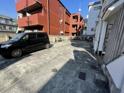 【駐車場】 | 石屋川ロイヤルハイツ