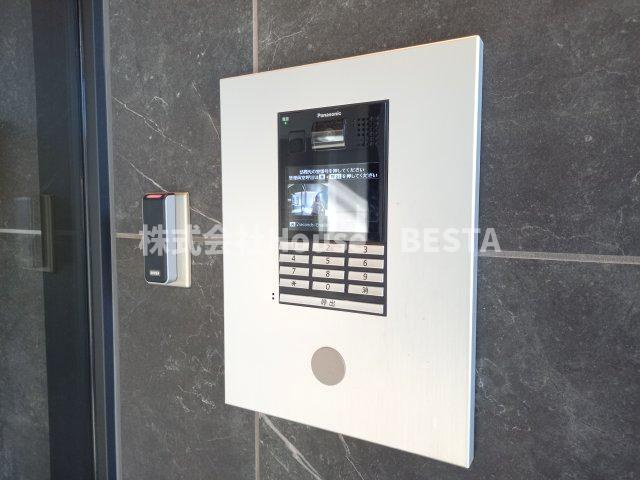 エスリード神戸大倉山ヒルズのエントランス