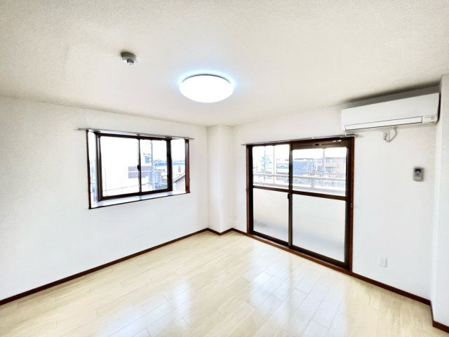 T&Tビルの寝室|※別部屋参考写真