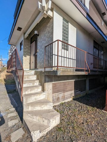 鶴ケ岱2丁目　古屋付土地の外観