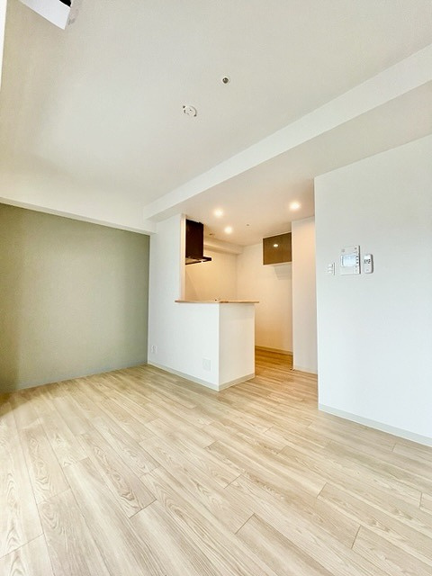 アーバネックス南森町EASTの居間・リビング
