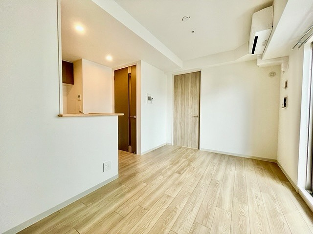 アーバネックス南森町EASTの居間・リビング