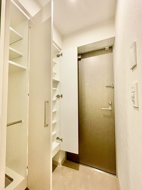 アーバネックス南森町EASTの玄関
