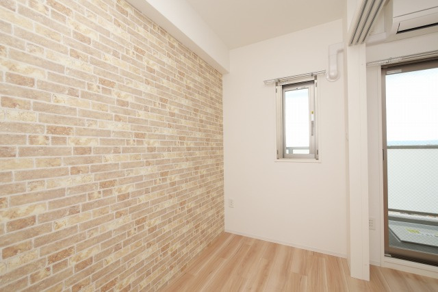 セレニテ東三国ミラクの洋室