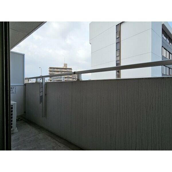 プロビデンス栄南のバルコニー