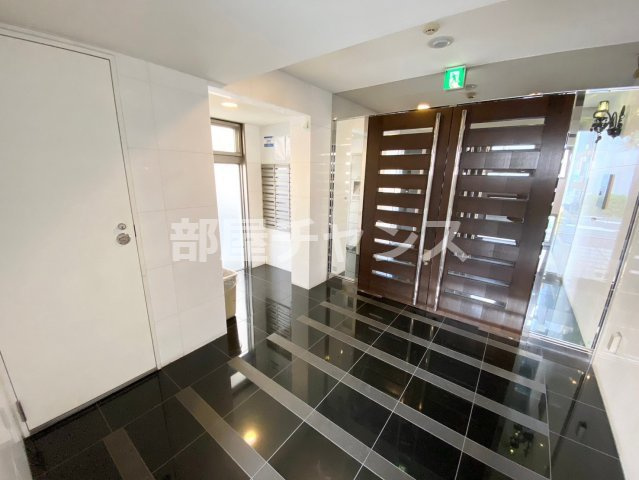 プロビデンス栄南のエントランス