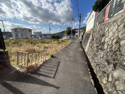 【前面道路含む現地写真】 | 箕面市箕面３丁目　土地　３号地