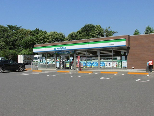 【周辺】 | Ｂｒｉｓｅ（ブリーゼ） | ファミリーマート久下田店まで716m