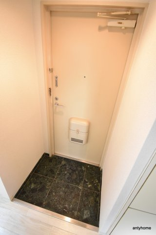 カルム香川　仲介手数料無料の玄関