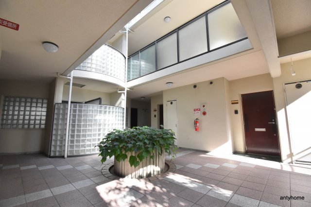 カルム香川　仲介手数料無料のロビー