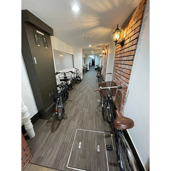 メゾンユタカファイブのロビー