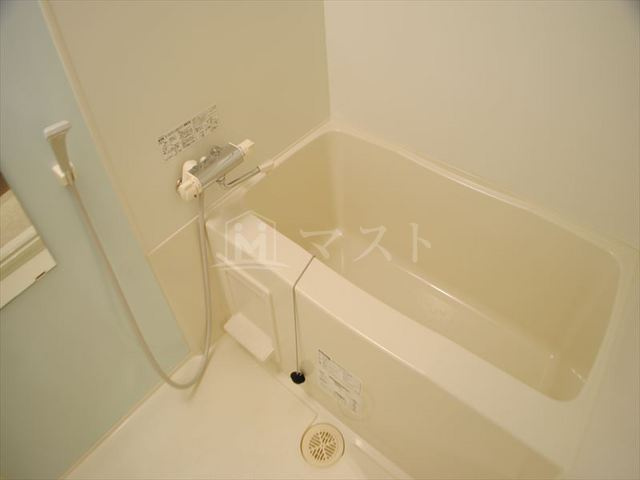 クリーデンス福島の浴室