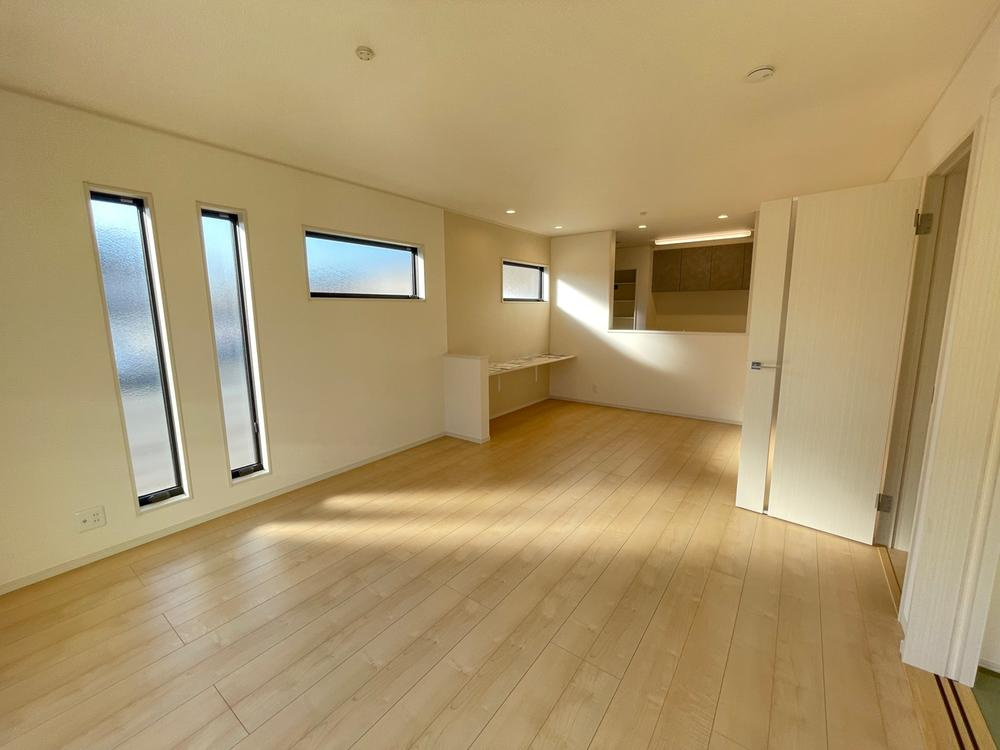 小山市駅南町4丁目　新築戸建1号棟の居間・リビング