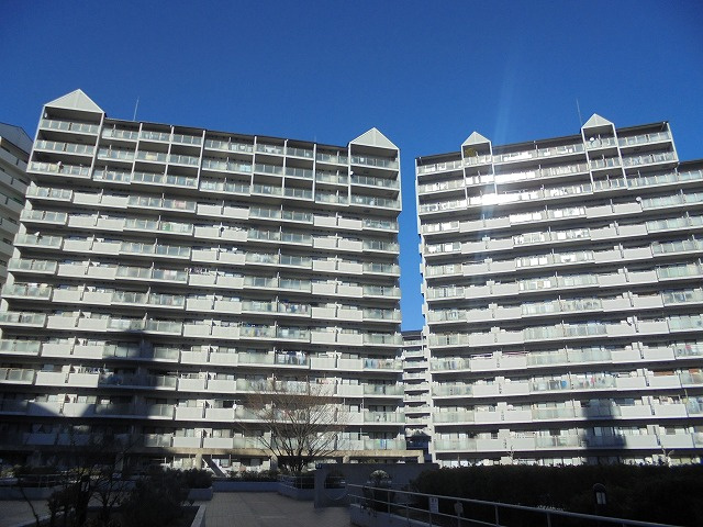 セントラルヒルズM棟の外観