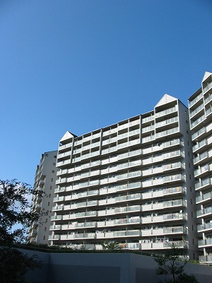 セントラルヒルズM棟の外観