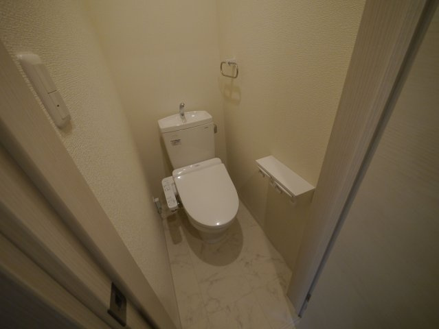 【トイレ】 | リテラ　彩 | 別号室の写真になります。現況優先。