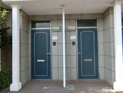 【エントランス】 | スクールハイツ A棟