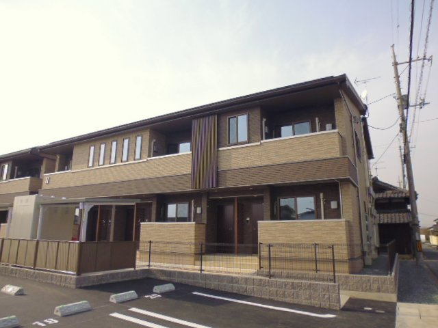 倉敷市連島町鶴新田のアパートの外観