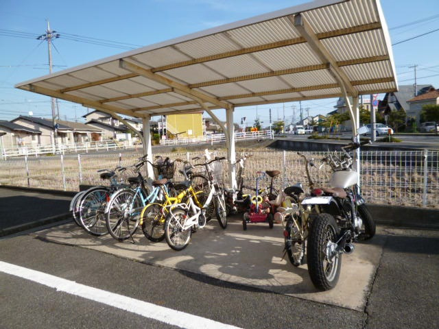 倉敷市大島のアパートのその他共用部分|自転車置き場