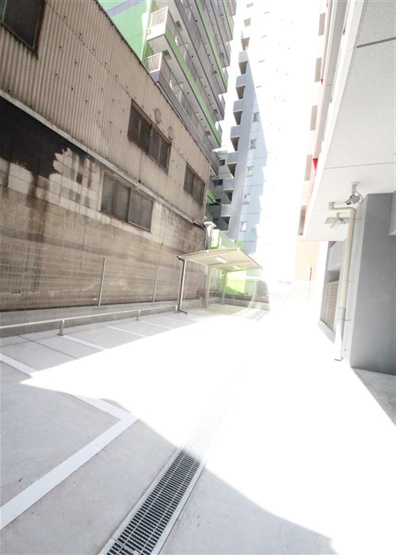【駐車場】 | セレニテ難波リアン