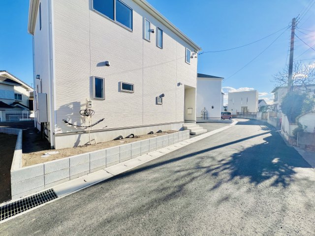 高崎市箕郷町下芝の前面道路含む現地写真|車の通りも少なく駐車も楽々♪