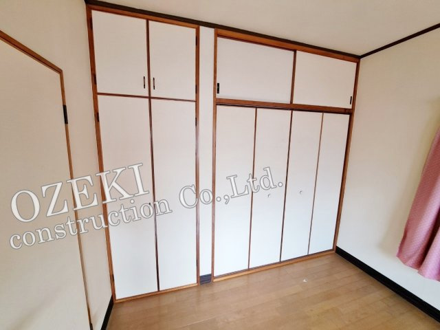 越谷市大字弥十郎の中古一戸建の収納