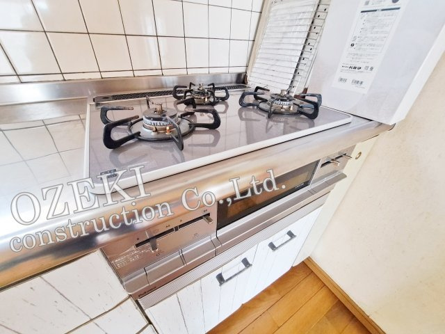 越谷市大字弥十郎の中古一戸建のキッチン