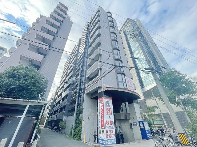 少し横から見た外観です