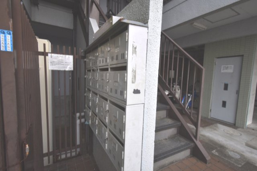 レスポワールユキオのエントランス|メールBOX