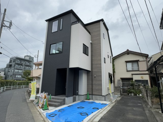 葛飾区南水元4丁目新築戸建【花の木小学校：7分】の外観|完成済み内覧可能です！